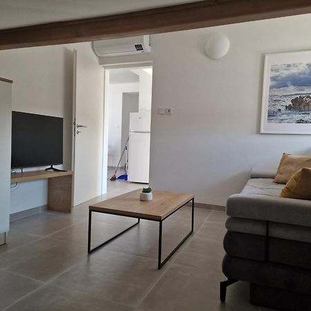 Apartmani Devcic Palit Extérieur photo